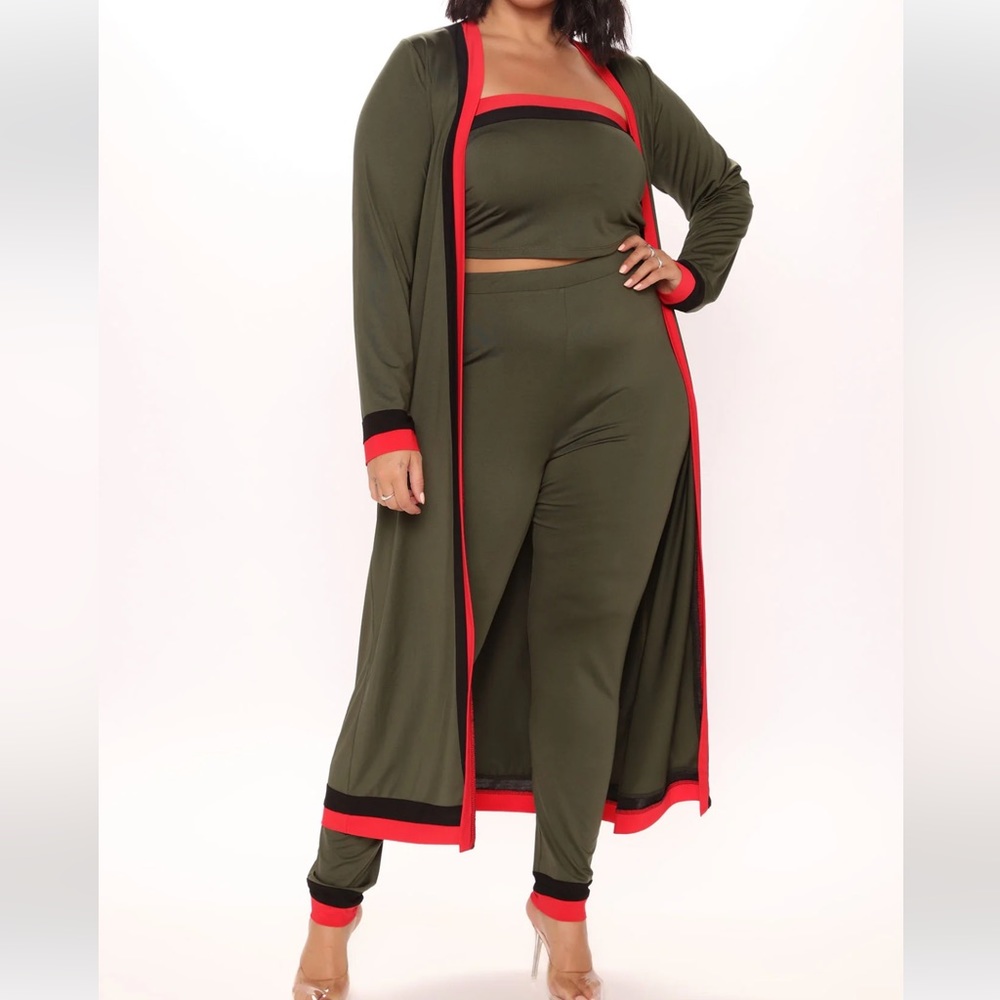 Fashion Nova 3 piece matching set